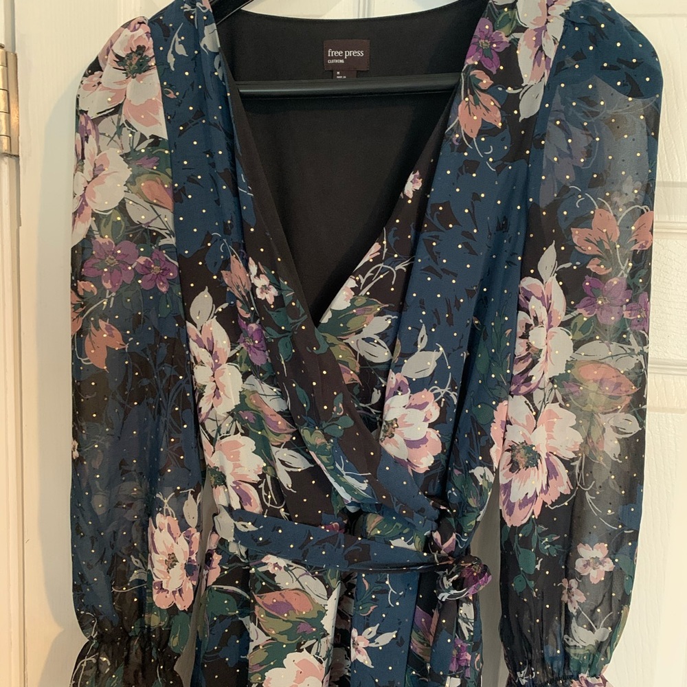 Floral dress - Picture 3 of 8